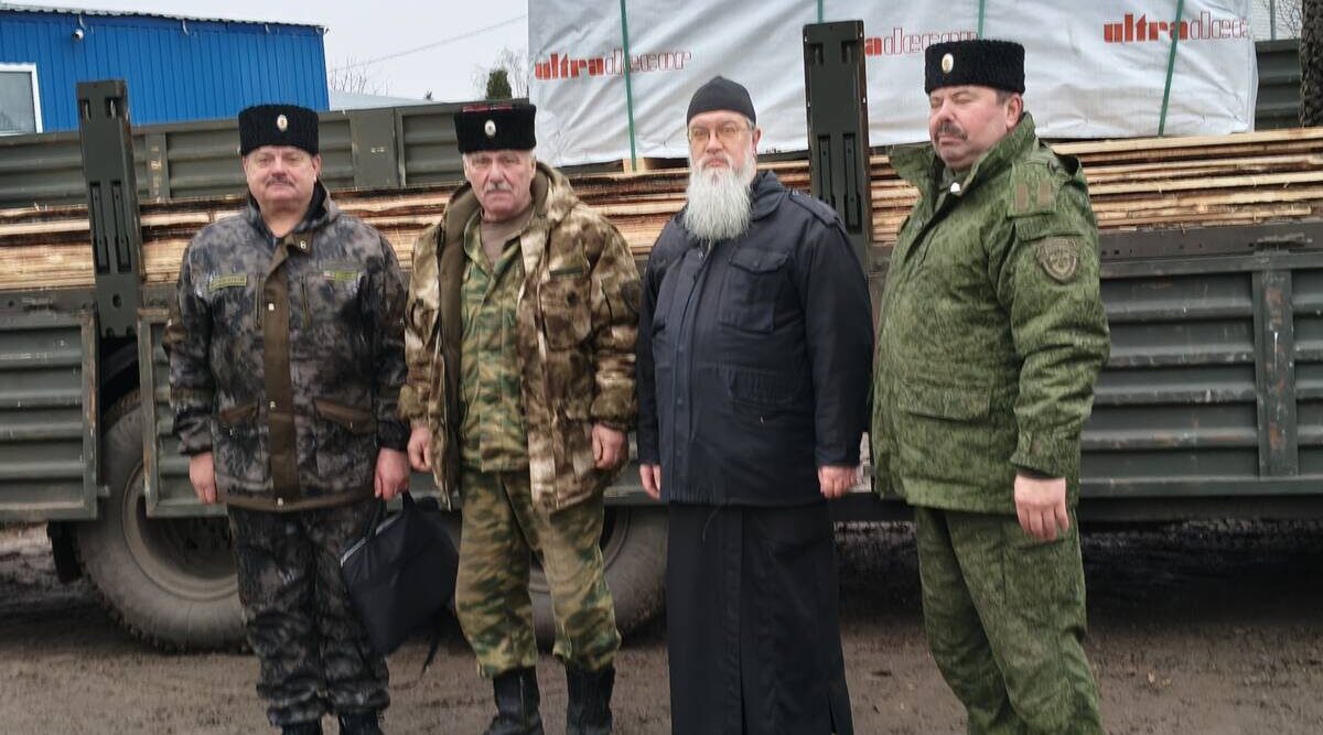 Казачество Климовского района отправило гуманитарный груз военнослужащим