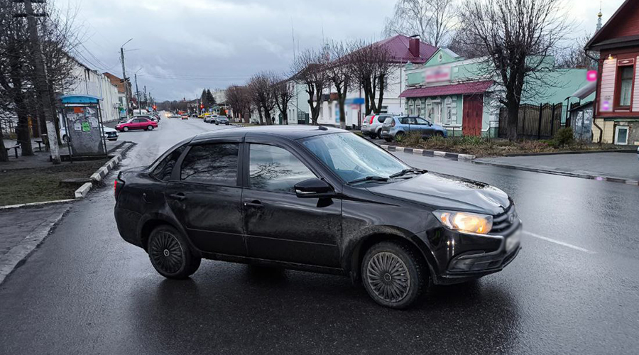 Сегодня утром в Новозыбкове автомобиль сбил мужчину