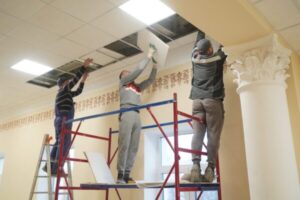 Губернатор проинспектировал ход ремонтных работ в филиале Сеченовского университета в Брянске