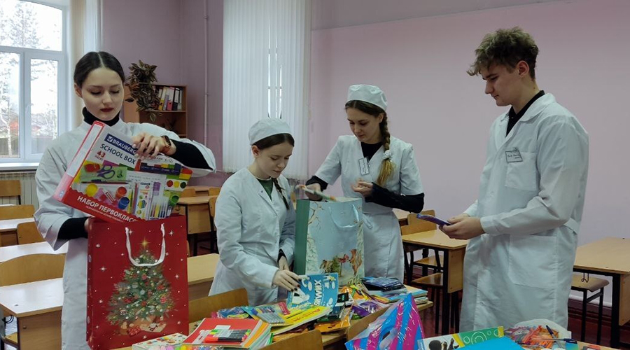 Студенты новозыбковского медколледжа приняли участие в акции «Добро без границ»