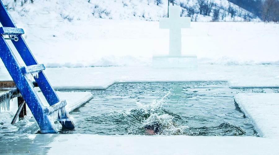 Окунуться в прорубь на Крещение в Новозыбкове можно в Белом Колодце