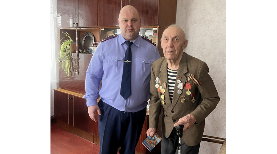 Руководитель Новозыбковского МСО навестил жителя блокадного Ленинграда