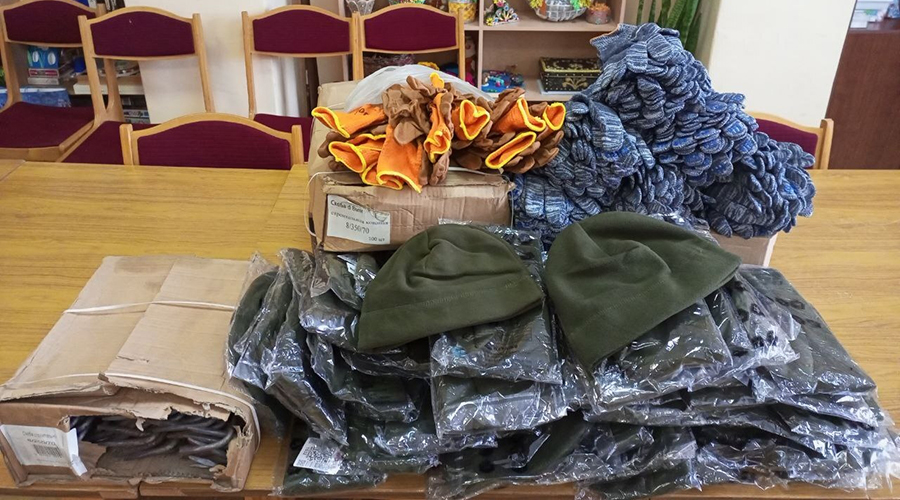 Сотрудники новозыбковских социальных служб помогли теплом участникам СВО