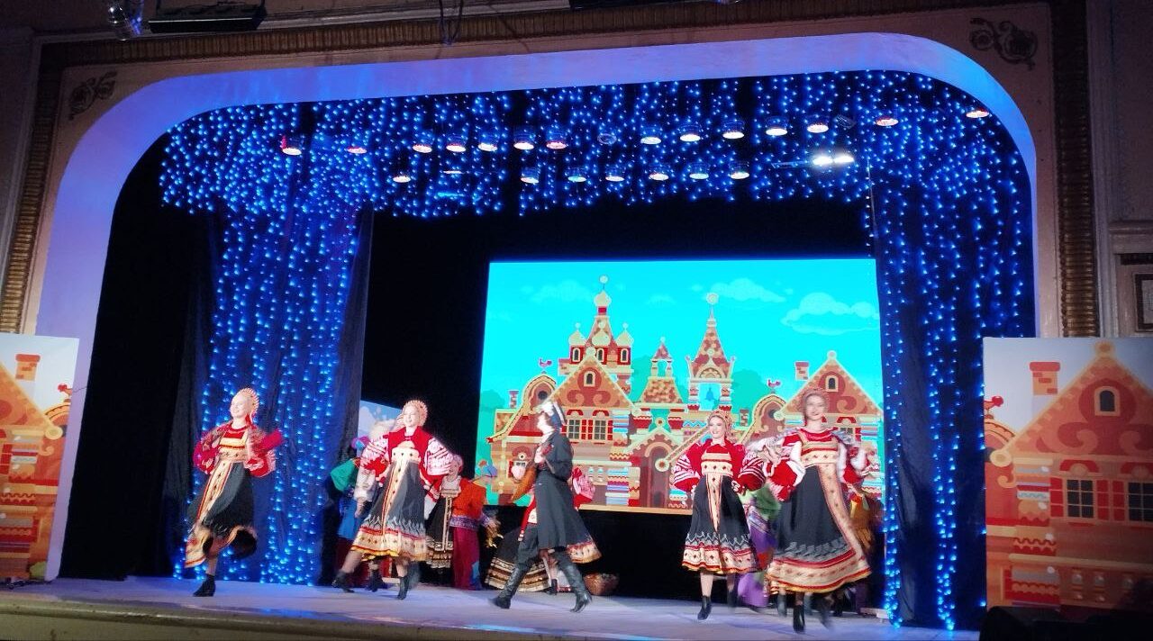 «Летучий корабль» поставили на сцене новозыбковского ДК