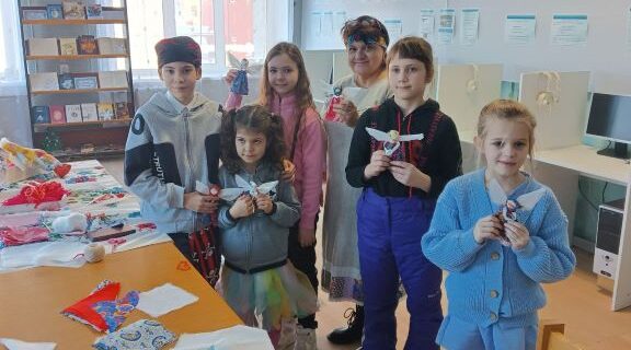 Мастерская зимних чудес открылась сегодня в новозыбковской Центральной библиотеке