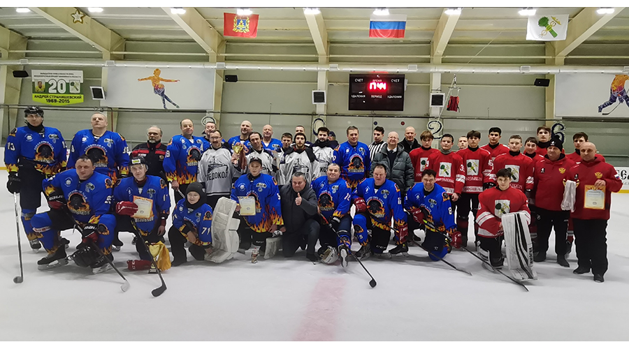 Рождественский турнир по хоккею провели в Новозыбкове