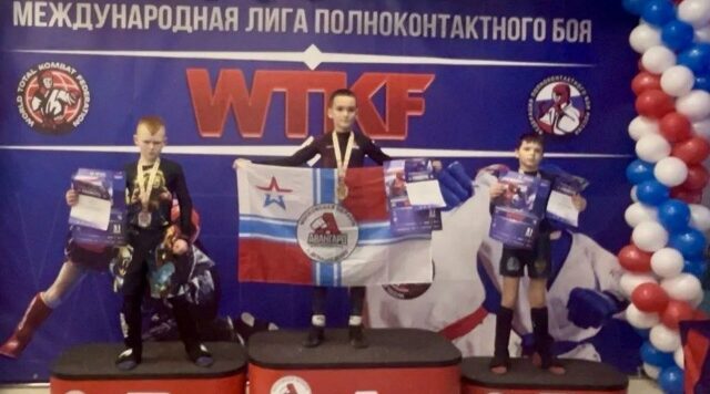 Серебро соревнований по ММА завоевал юный житель Брянщины