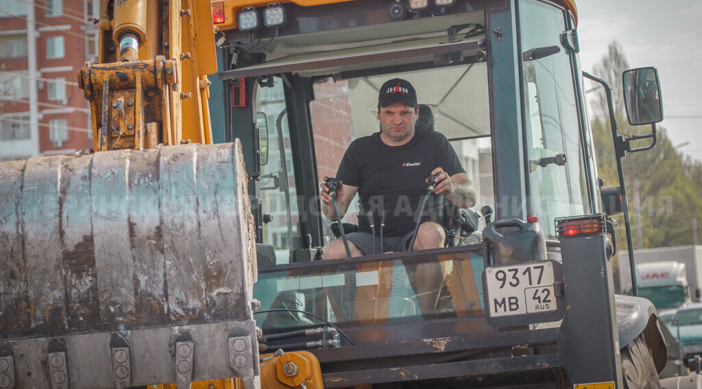 В Володарском районе Брянска капитально отремонтируют 11 улиц