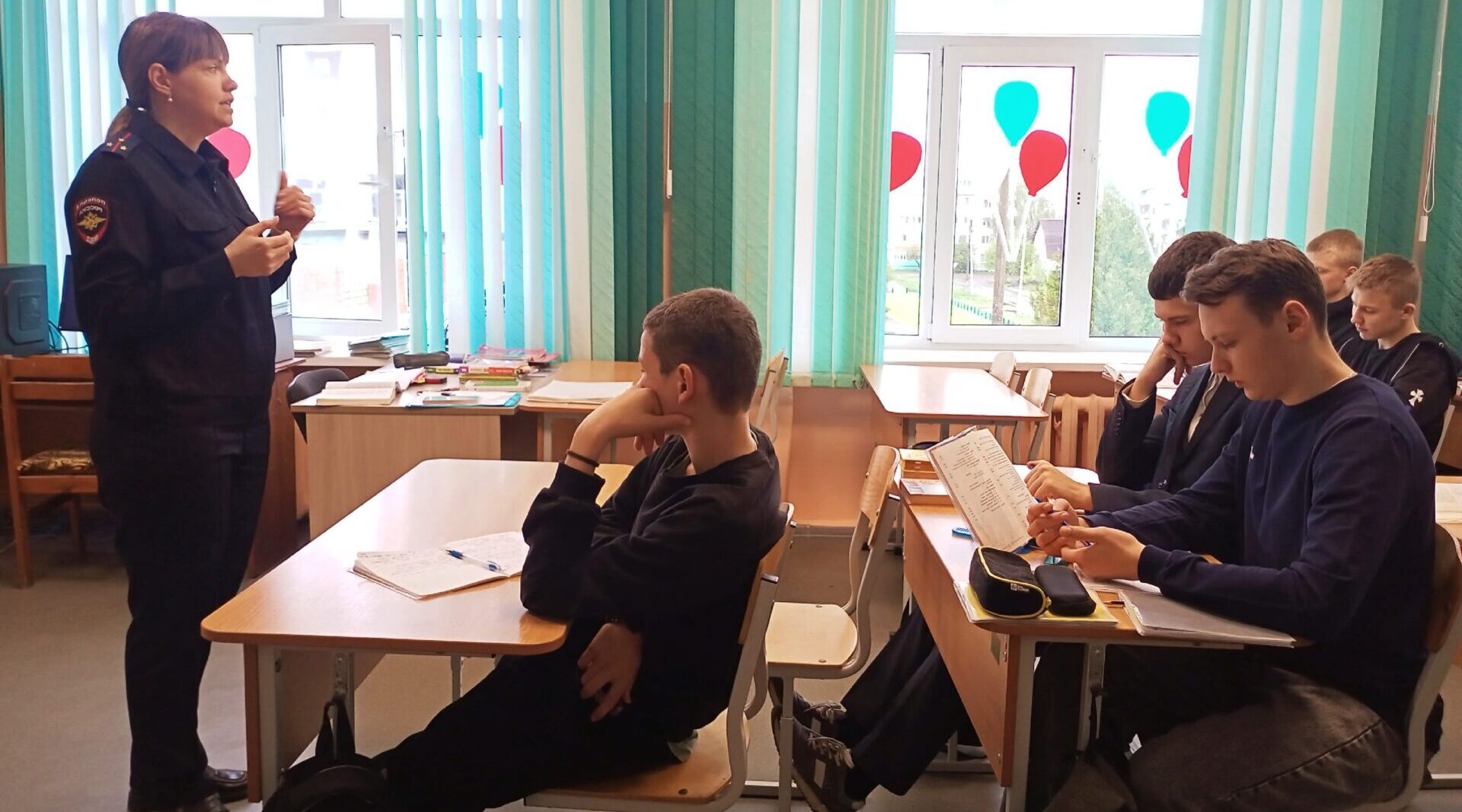 Новозыбковским школьникам напомнили о правилах безопасности во время летних каникул