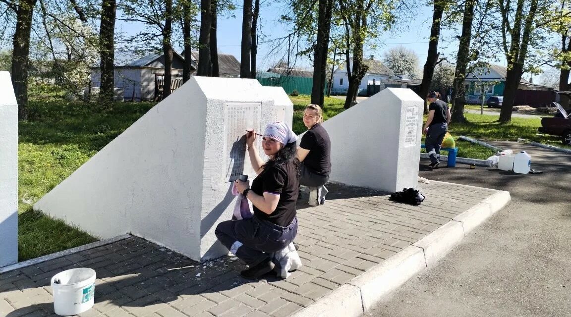 Жители новозыбковского села Замишево чтят память погибших земляков