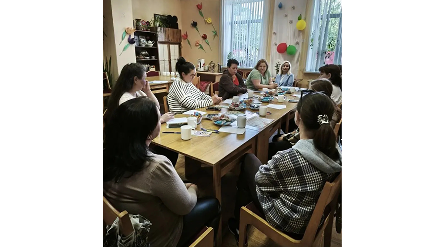 Новозыбковские многодетные мамы собрались за одним столом