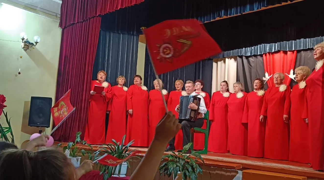 «Одна весна — одна Победа»: праздничный концерт прошёл в Новозыбковском городском округе