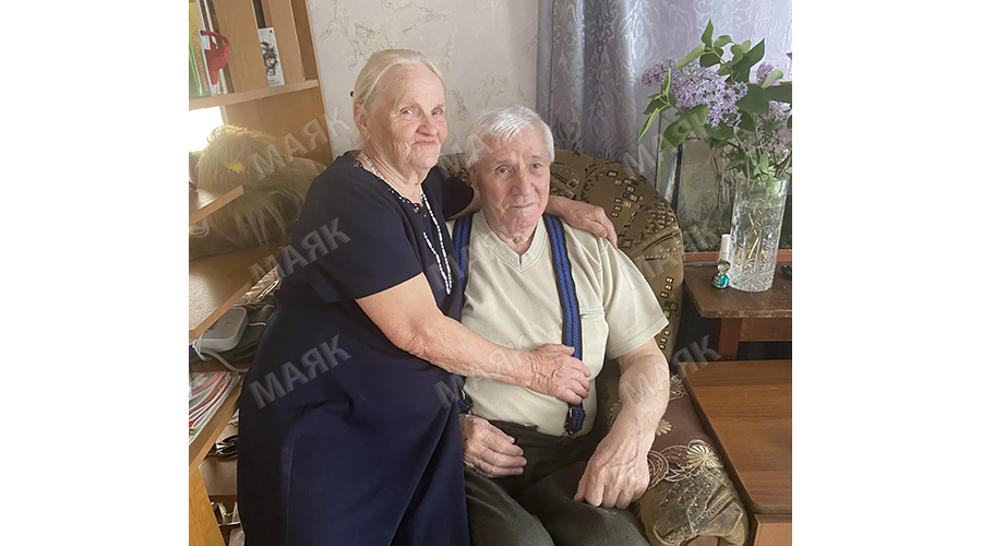 Новозыбковцы отметили бриллиантовую свадьбу
