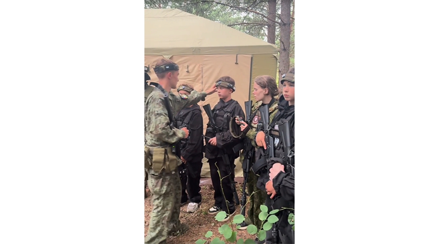 Новозыбковские подростки провели сборы будущих защитников