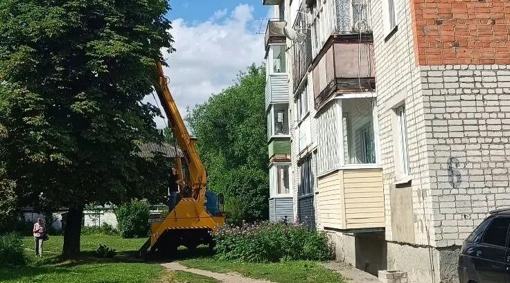В Новозыбкове ремонтируют оголовки дымоходов