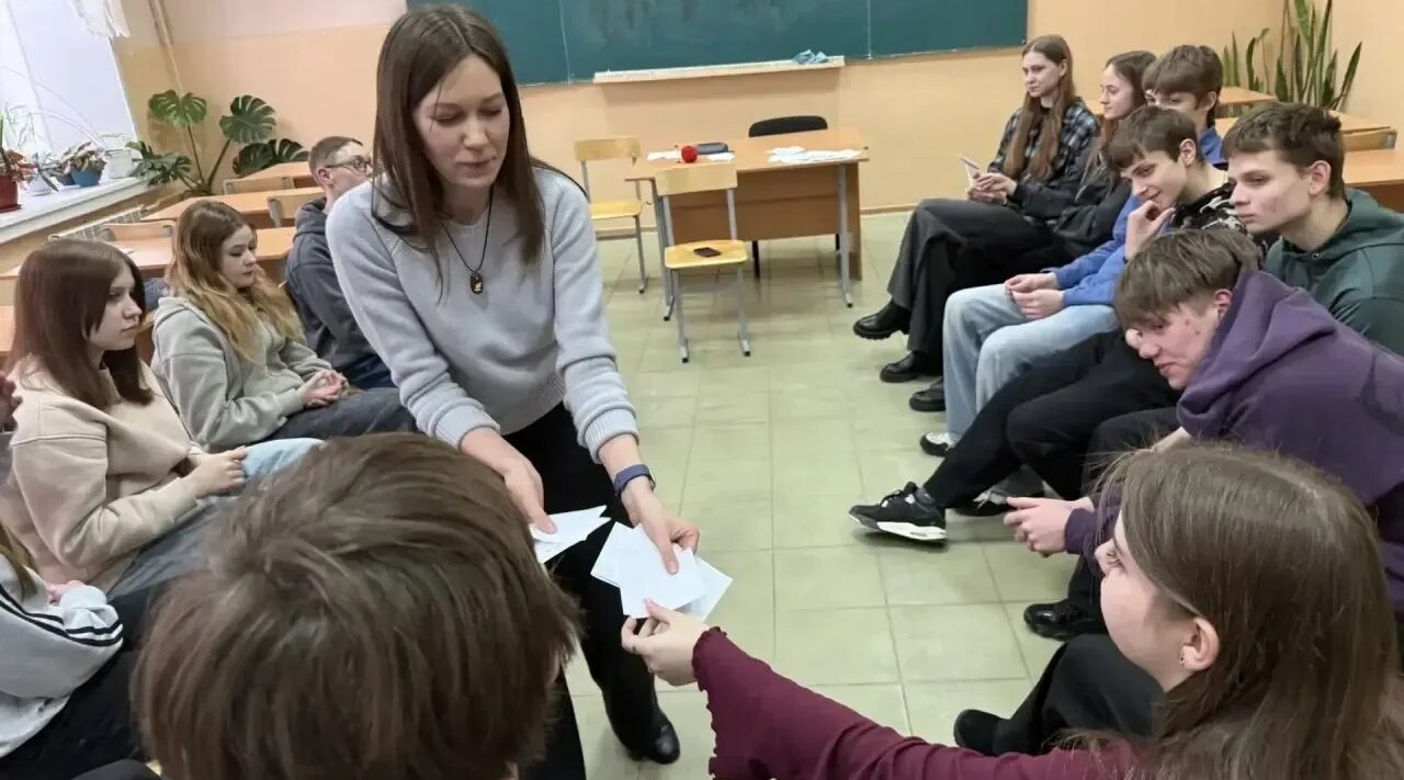 О способах уберечься от зависимостей разговаривали новозыбковские студенты