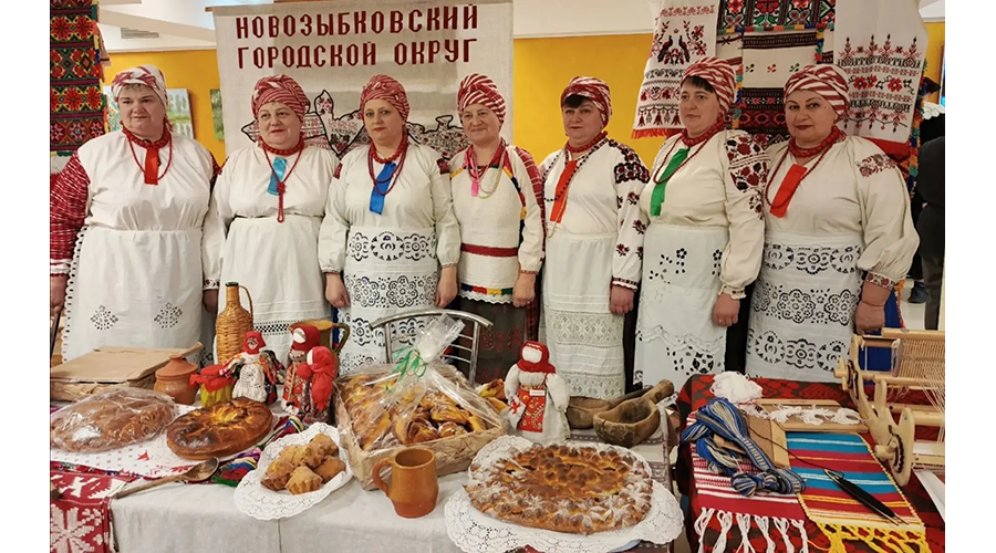 Новозыбковский народный коллектив «Карагод» отмечает юбилей