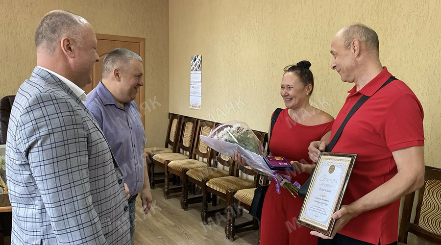 В Новозыбкове накануне Дня семьи, любви и верности чествовали супругов Кохан