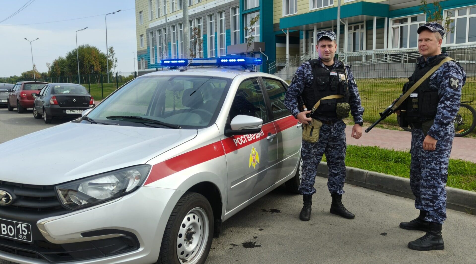 Брянские росгвардейцы обеспечили безопасность в День знаний