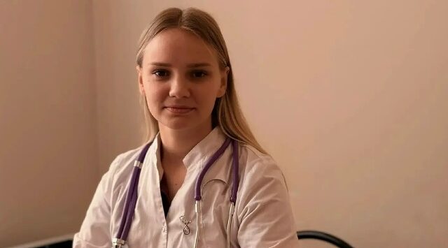 В Брянской городской поликлинике № 1 начался трудовой путь молодого врача-терапевта