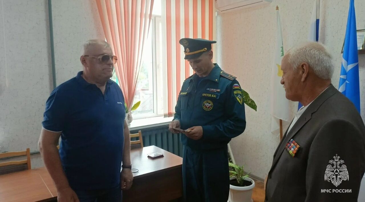 Новозыбковскому ветерану пожарной охраны вручили медаль «40 лет Чернобыльской АЭС»