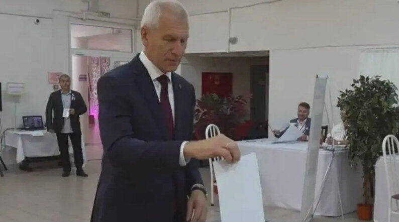 Депутат Госдумы Олег Матыцин отдал свой голос на выборах в Брянске